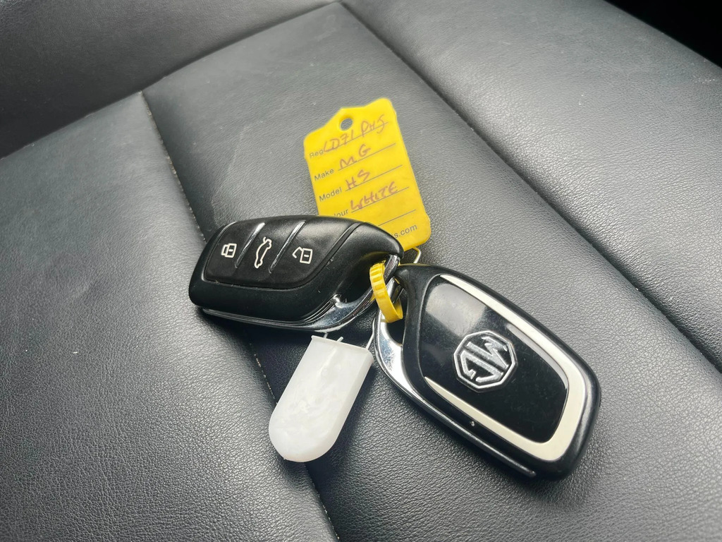 MG HS 1.5 T Gdi Exclusive Suv Dct White #15