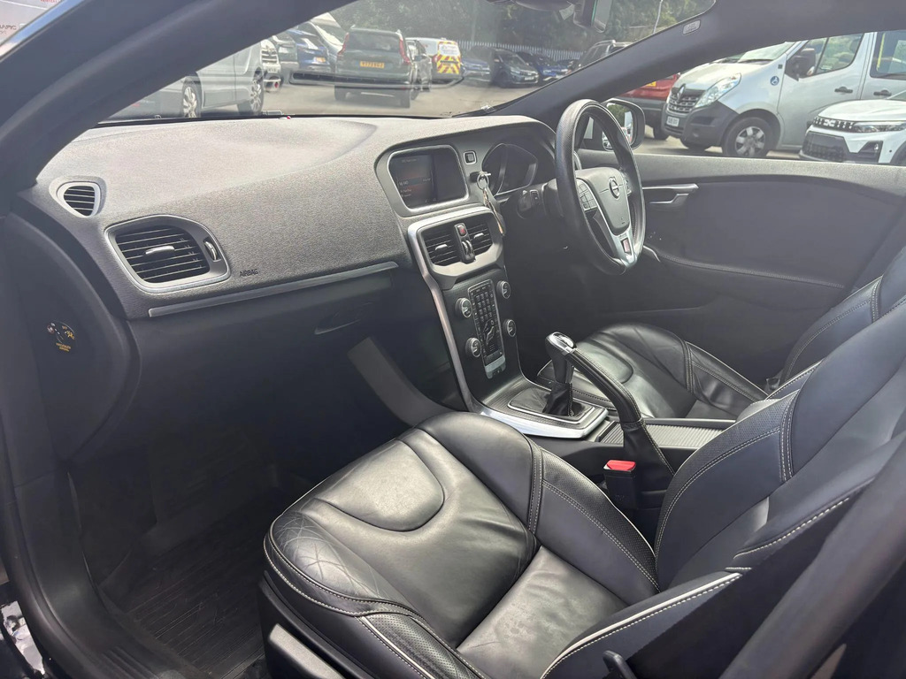 Volvo V40 2.0 T2 Momentum Nav Plus 121 Bhp Grey #11