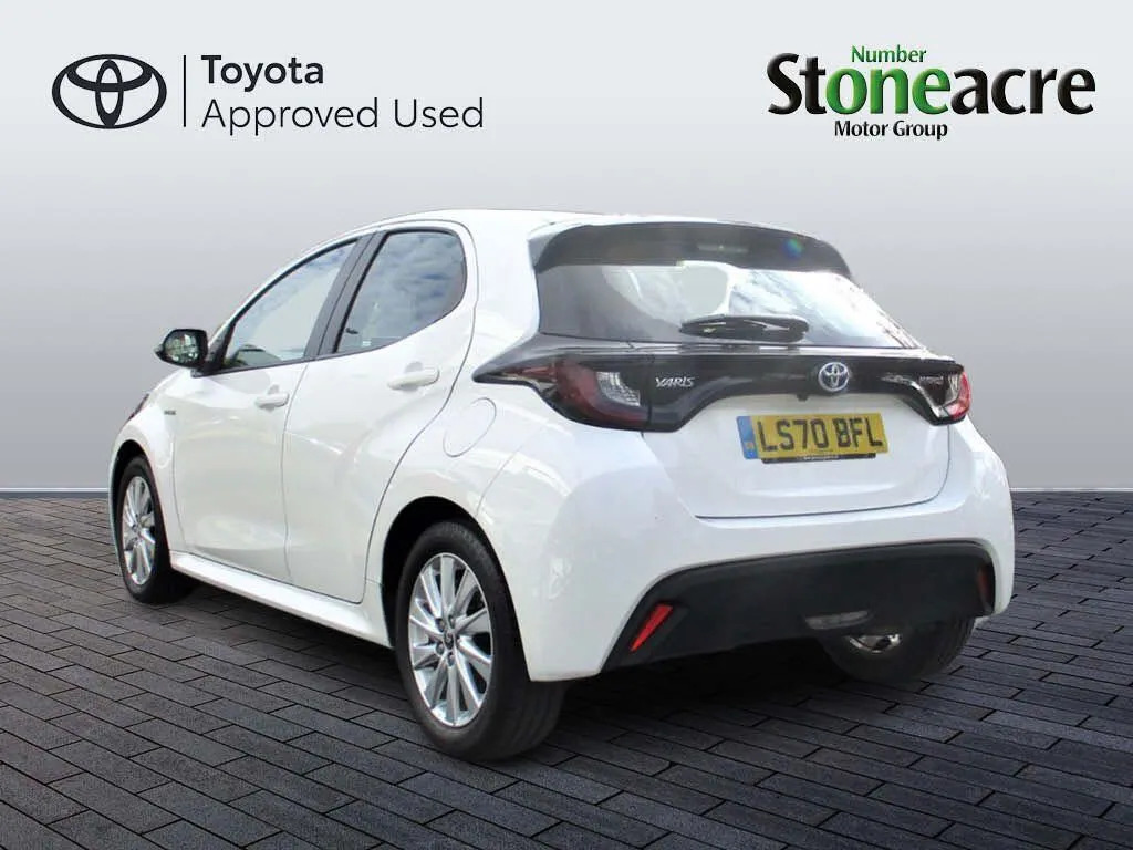 Toyota Yaris 1.5 Hybrid Icon Cvt #5