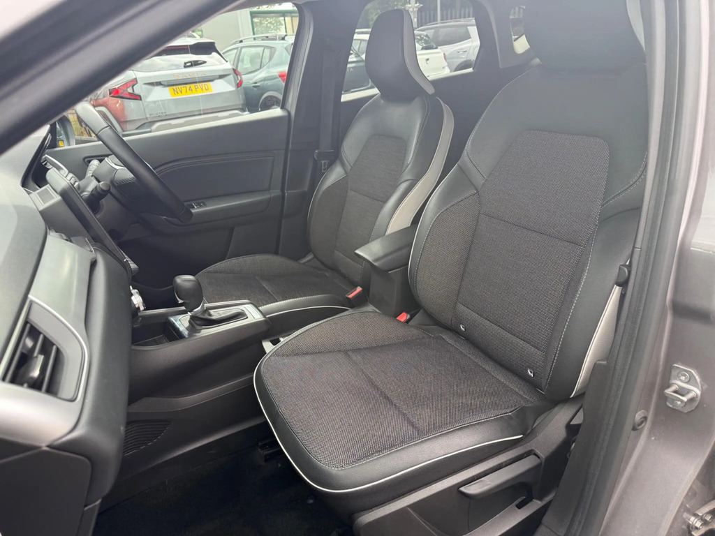 Renault Captur 1.6 E-tech Full Hybrid 145 Techno #4