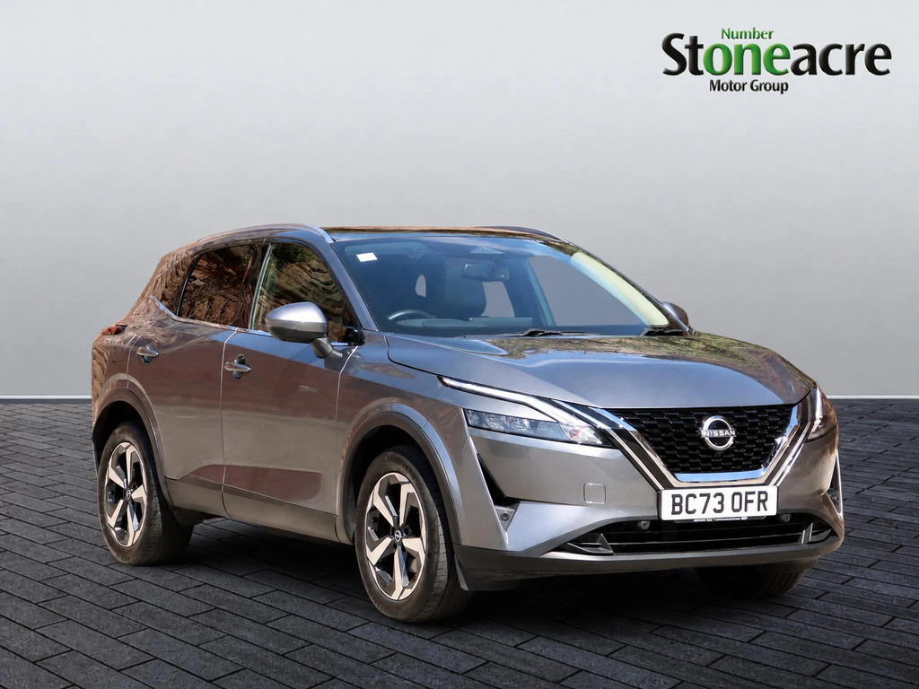 Nissan Qashqai 1.3 Dig-t Mh N-connecta