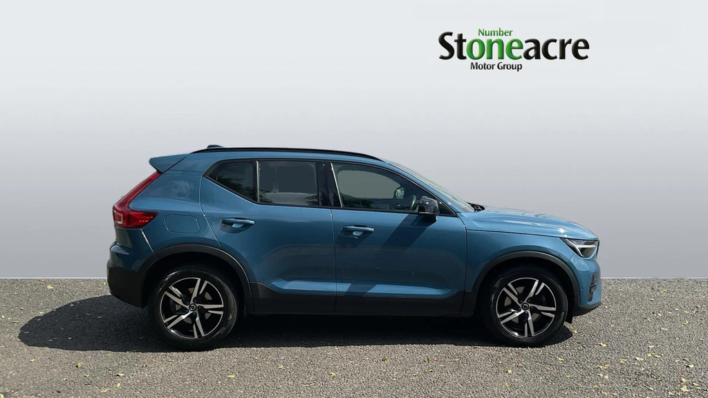 Volvo XC40 2.0 B3p Plus Dark #3