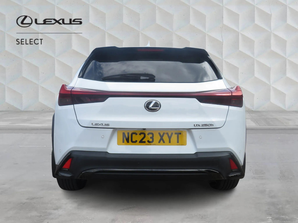 Lexus UX 250H 2.0 F-sport Design #4