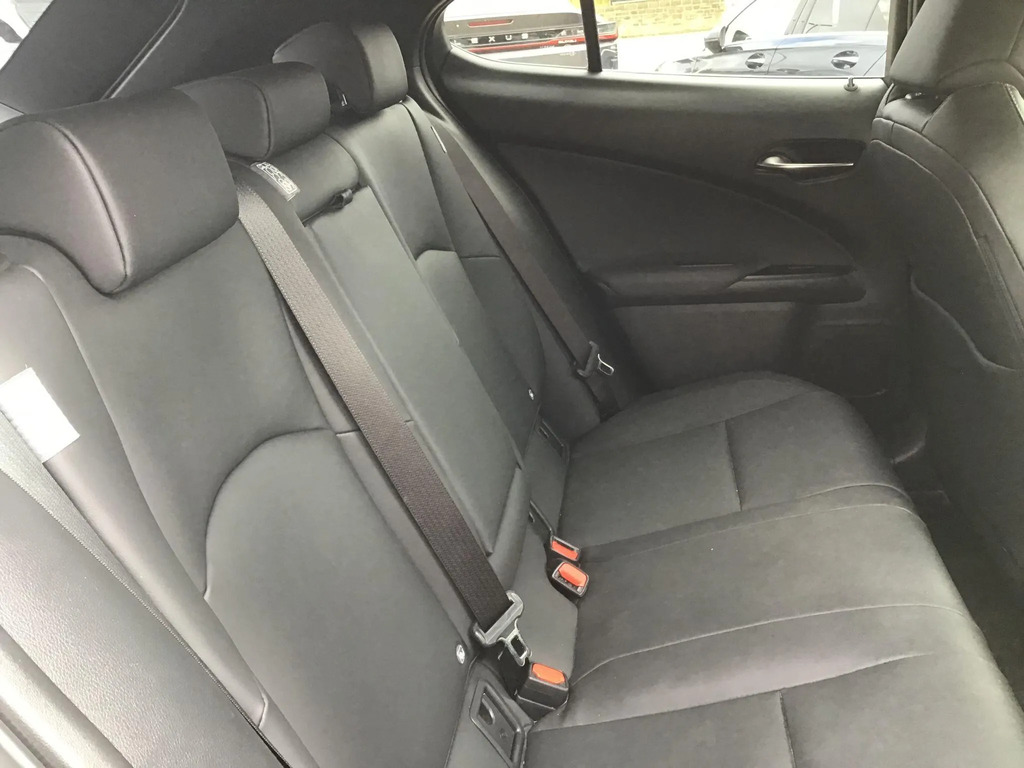 Lexus UX 250H 2.0 F-sport Design Cvt  #6