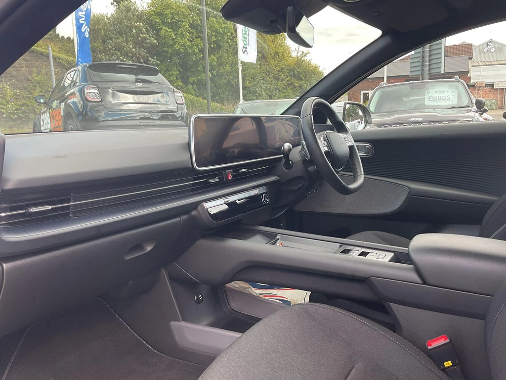 Hyundai Ioniq 6 Ultimate White #17