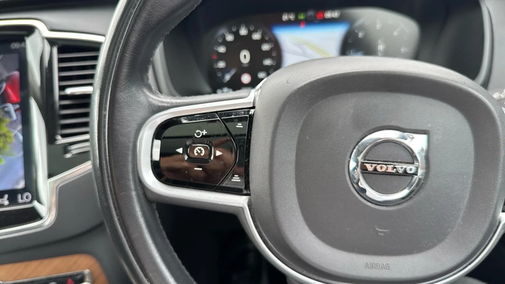 Volvo XC90 2.0 B5 R-design Awd 231 Bhp Full History White #19