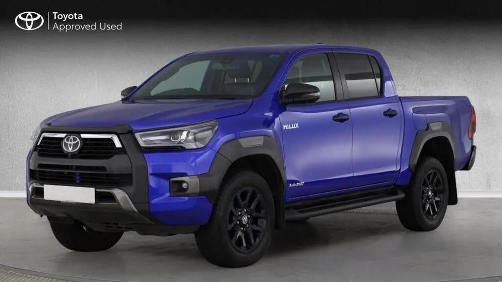 Toyota HILUX Invincible X Dcab Pick Up 2.8 D-4d  #5