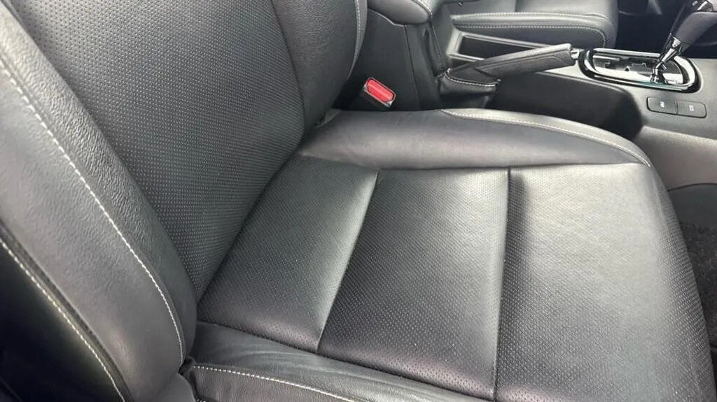 Toyota HILUX Active 2.4 Grey #10