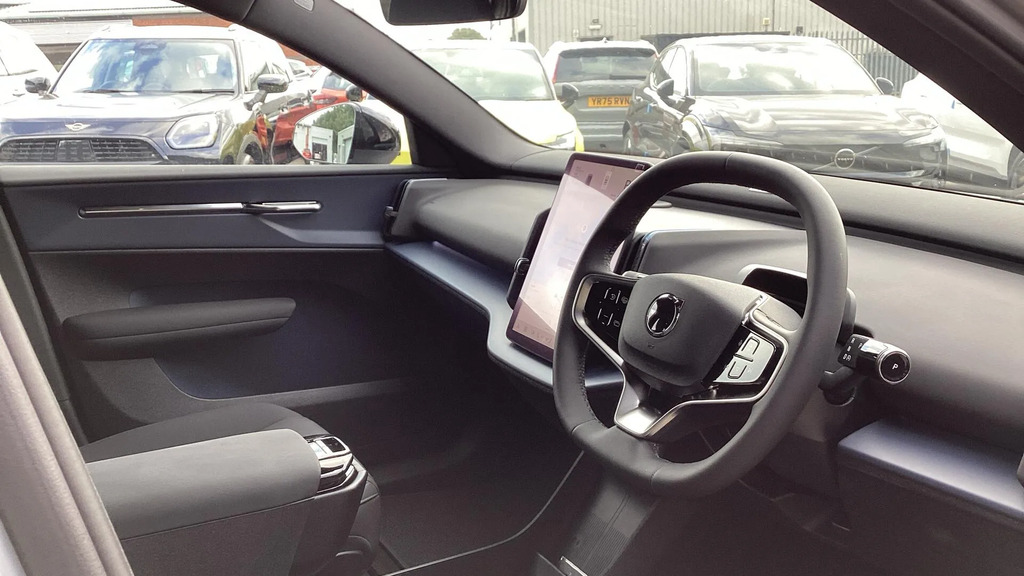 Volvo EX30 200Kw Sm Extended Range Plus 69Kwh #4