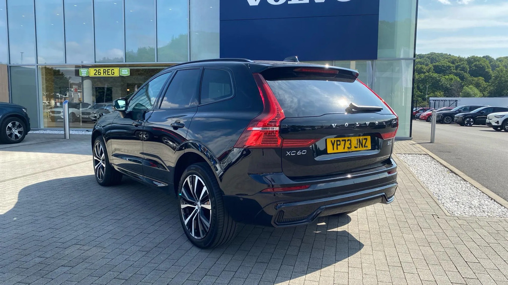 Volvo XC60 Ultimate Dark B5 250 Hp #4