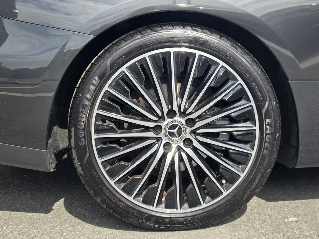 Mercedes-Benz CLE Class Cle 300 4Matic Red #25