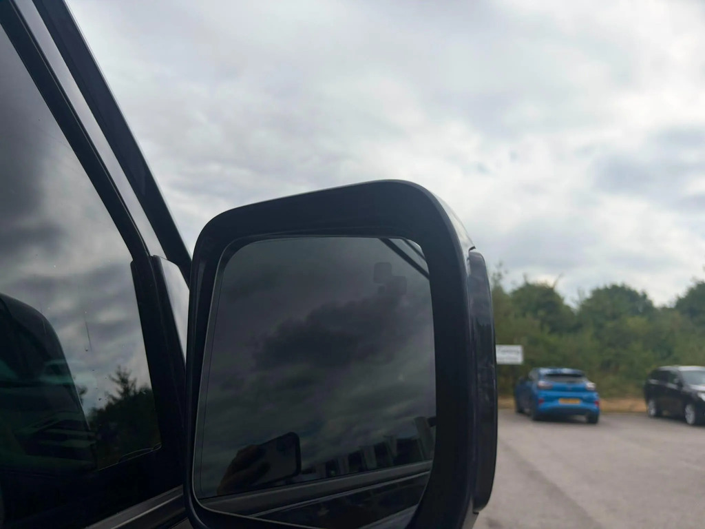 Land Rover Defender 110 D240 Se Blue #14