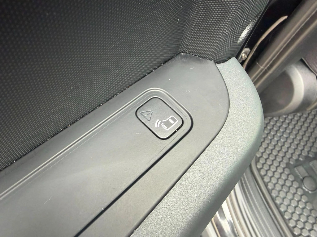 Land Rover Defender 110 D240 Se Blue #30