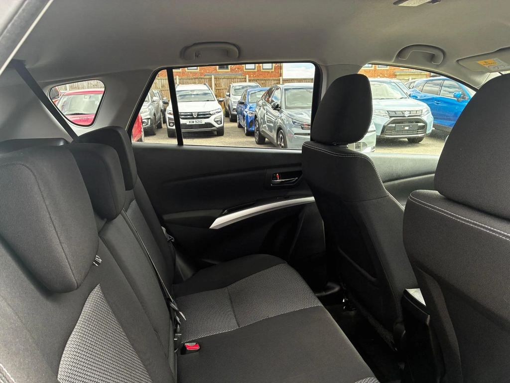 Suzuki SX4 S Cross Sz5 White #25