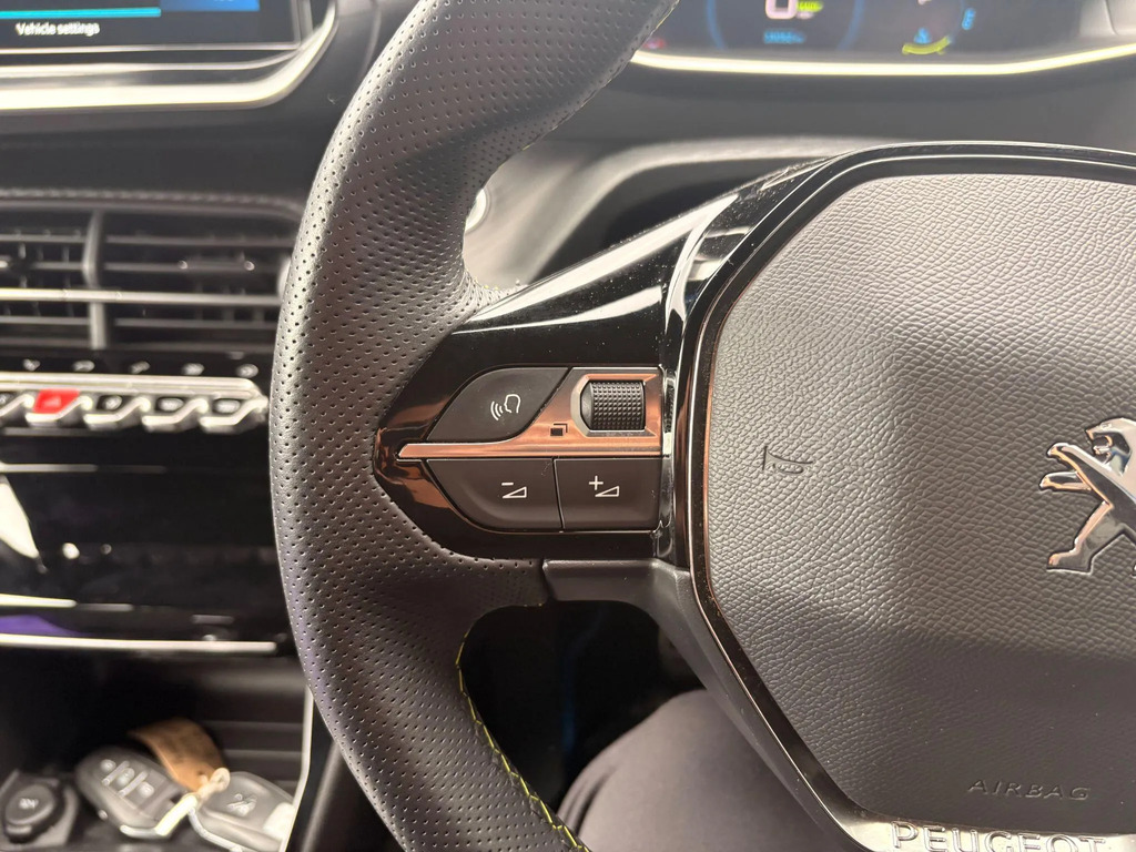 Peugeot e-208 208 Gt Premium Ev Grey #32