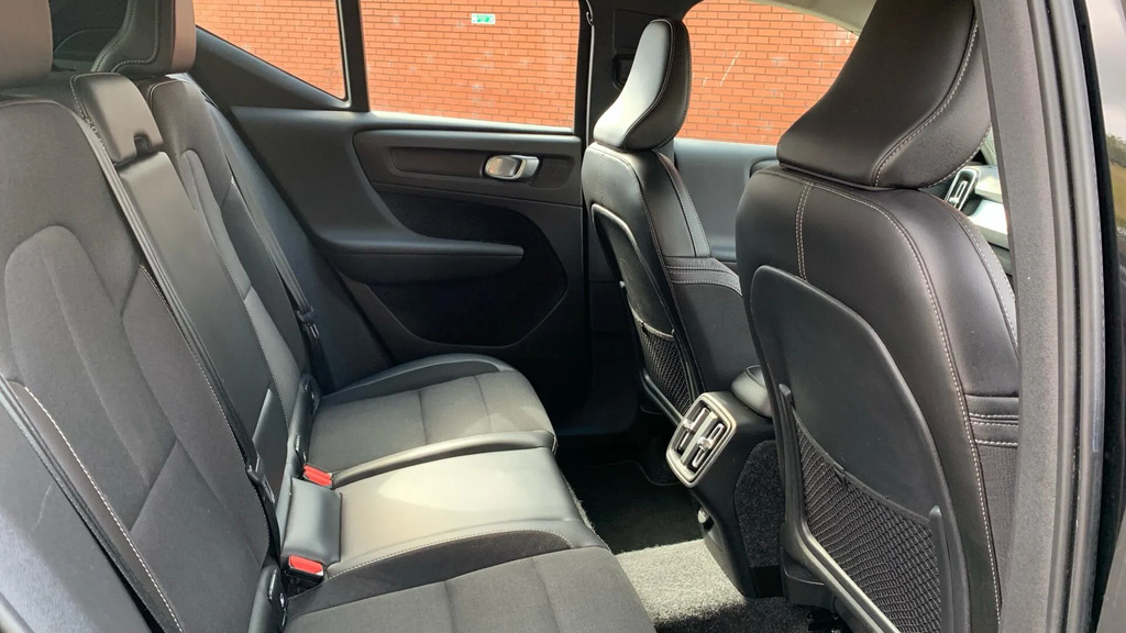 Volvo XC40 1.5 T3 163 Momentum #6