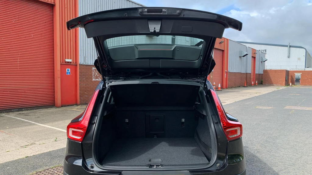 Volvo XC40 D3 Inscription Winter Pack, Park Camera, Nav,ambe Black #13