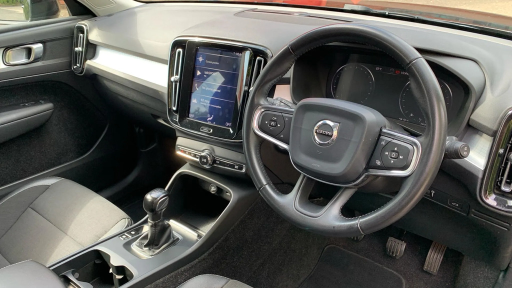 Volvo XC40 1.5 T3 163 Momentum #4