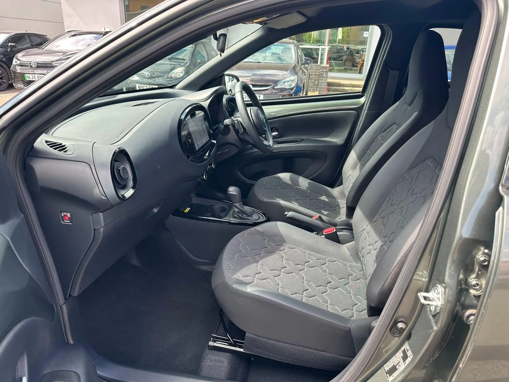 Toyota Aygo X Edge Blue #10