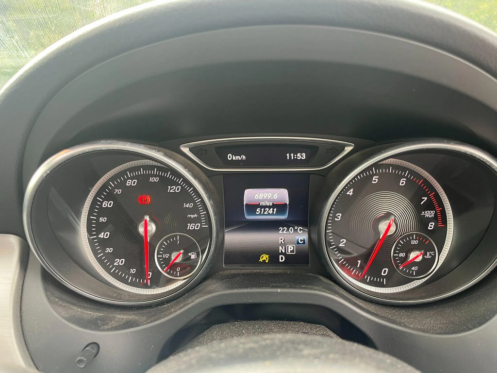 Mercedes-Benz GLA Class Gla 180 Amg Line Edition #26