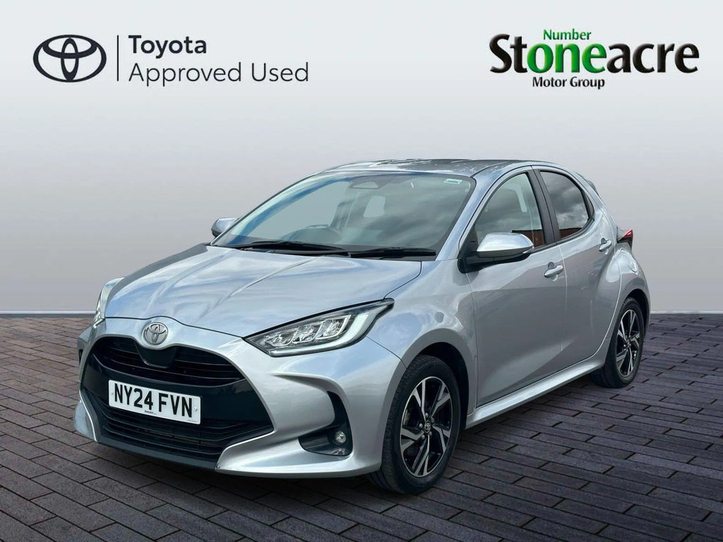Toyota Yaris 1.5 Hybrid Design Cvt #3