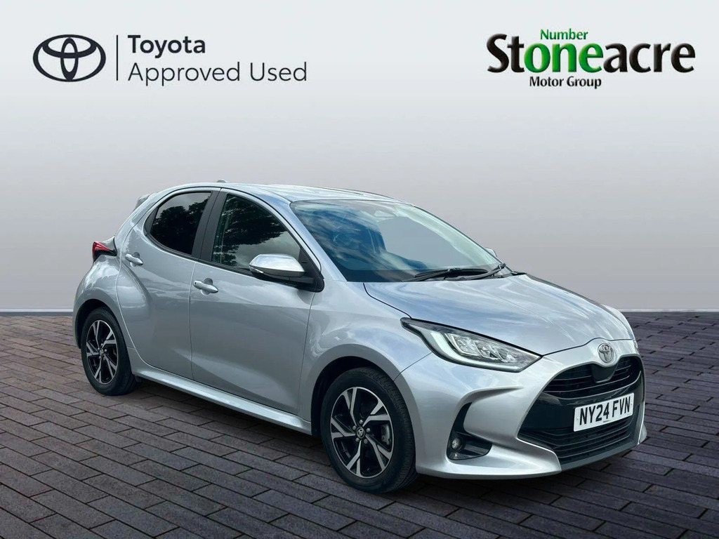 Toyota Yaris 1.5 Hybrid Design Cvt