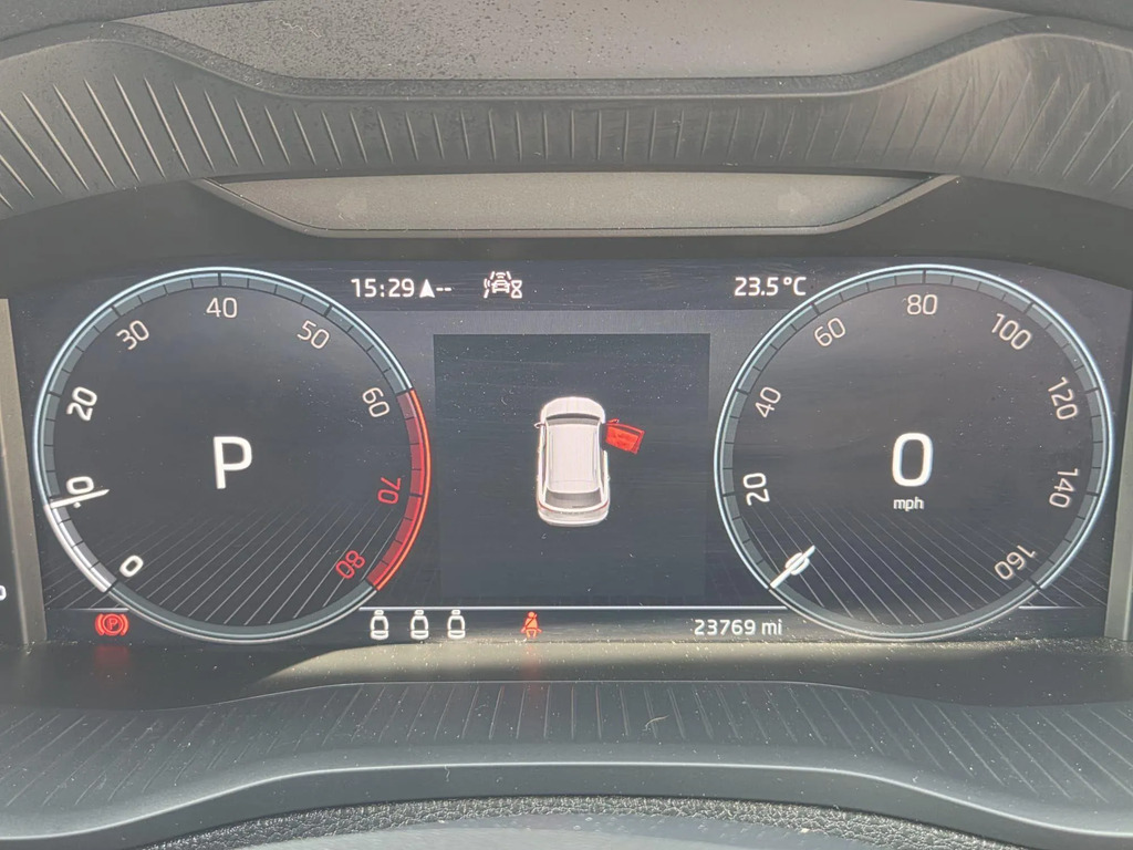 Skoda Karoq 1.5 Tsi Se Technology Blue #9