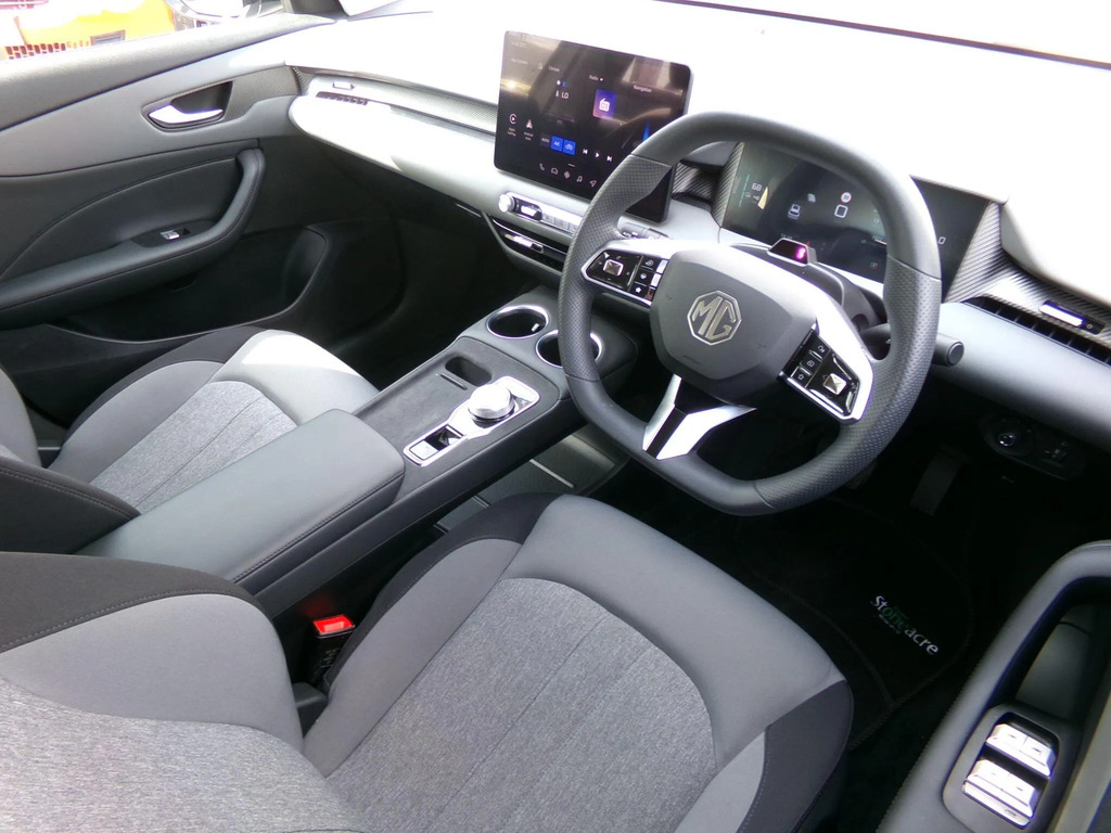 MG MGS5 49Kwh Se Suv 170 Ps Silver #9