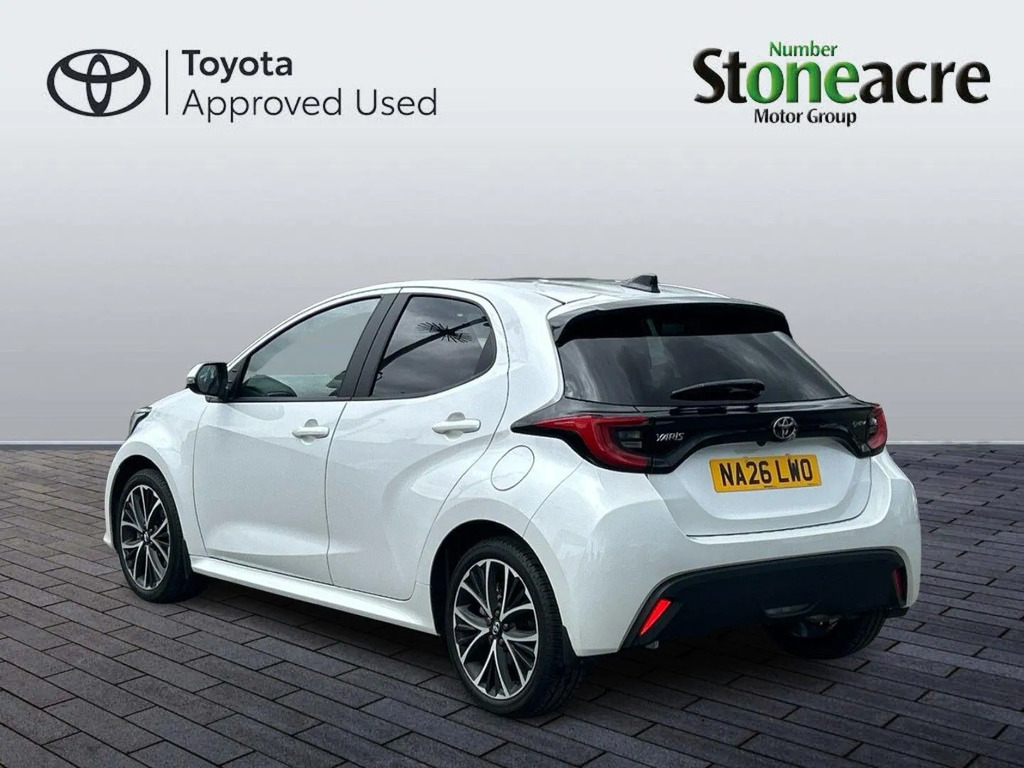 Toyota Yaris 1.5 Hybrid Design Cvt #5