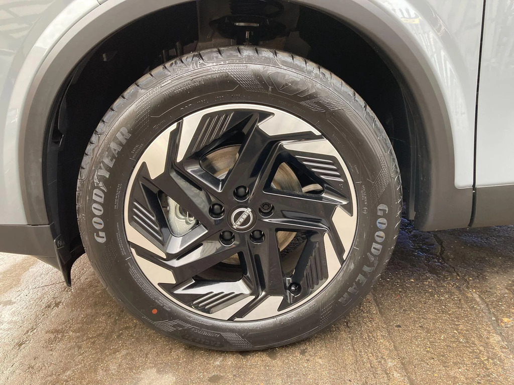 Nissan Qashqai 1.5 E-power 205 Tekna Grey #10