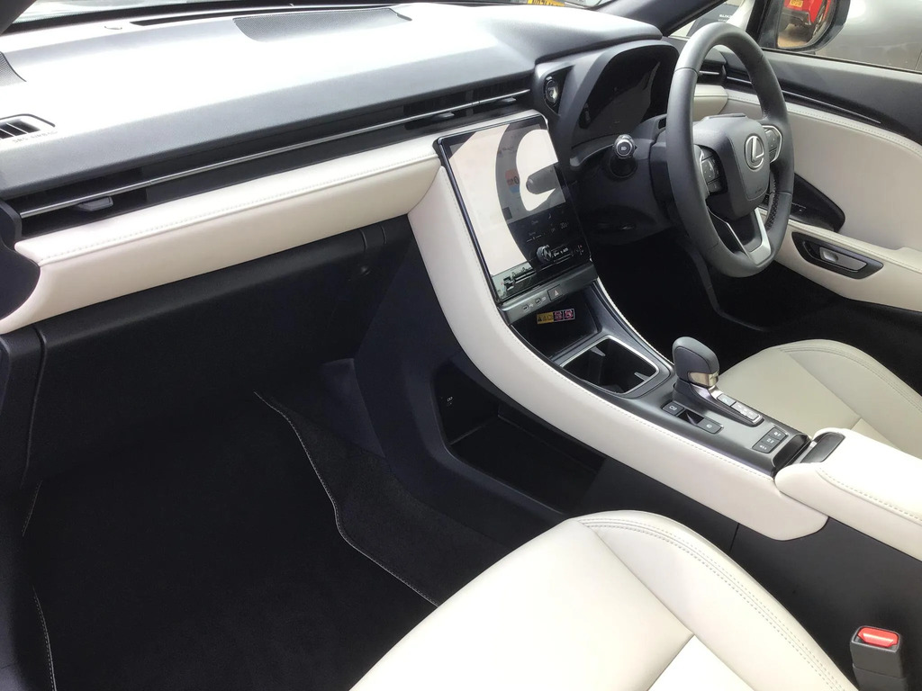 Lexus LBX 1.5 Vvt-ie Premium Plus Suv Hybrid E-cv Red #12