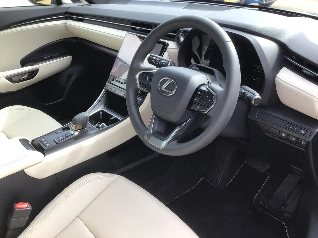 Lexus LBX 1.5 Vvt-ie Premium Plus Suv Hybrid E-cv Red #11