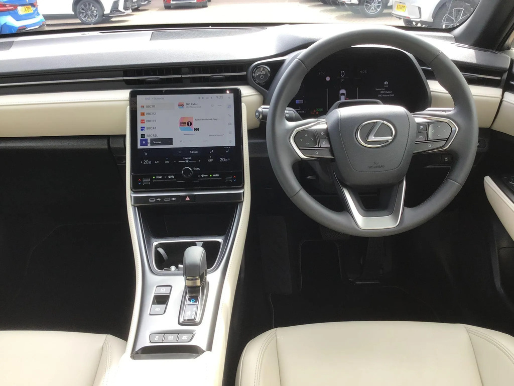 Lexus LBX 1.5 Vvt-ie Premium Plus Suv Hybrid E-cv Red #15