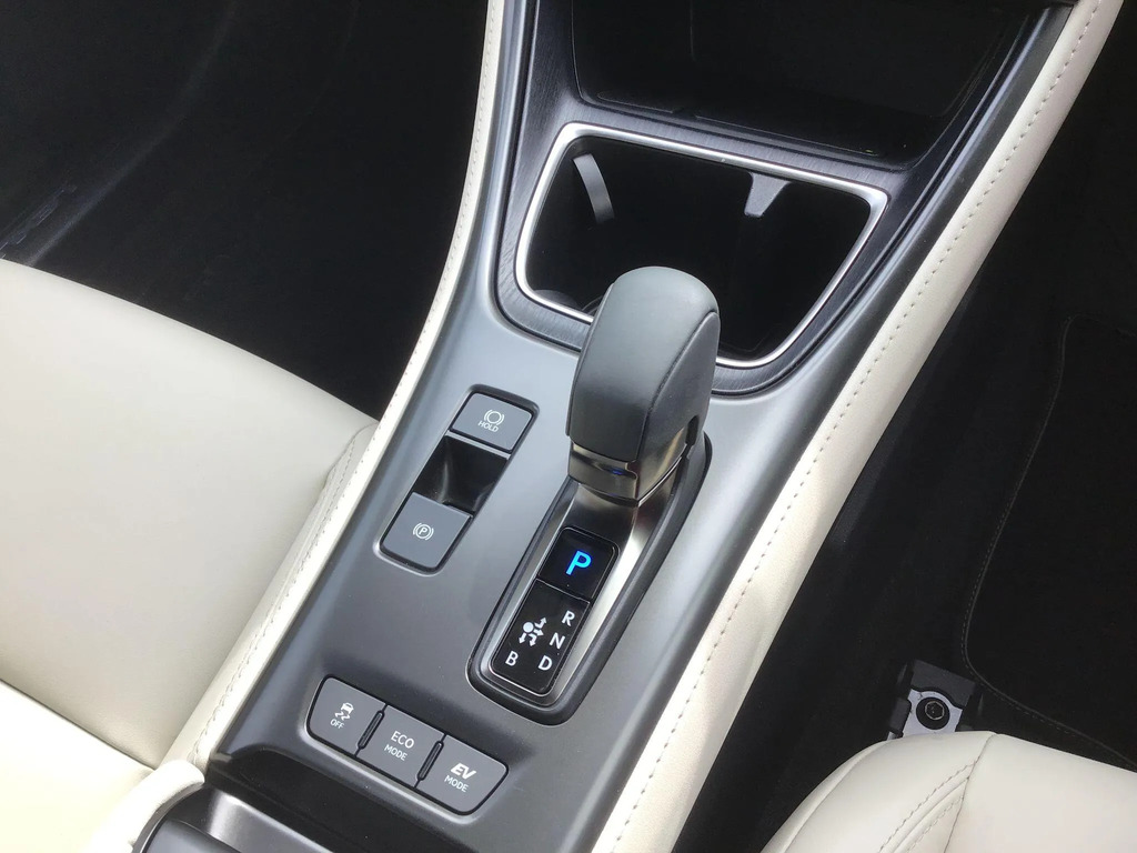 Lexus LBX 1.5 Vvt-ie Premium Plus Suv Hybrid E-cv Red #16