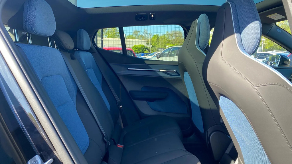 Volvo EX30 Single Motor Extended Range 69Kwh Ultra #6