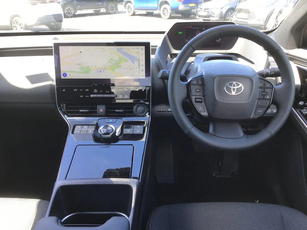 Toyota bZ4X 71.4 Kwh Motion 11Kw Obc #6
