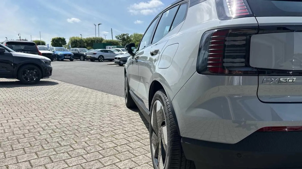 Volvo EX30 200Kw Sm Extended Range Plus 69Kwh #6