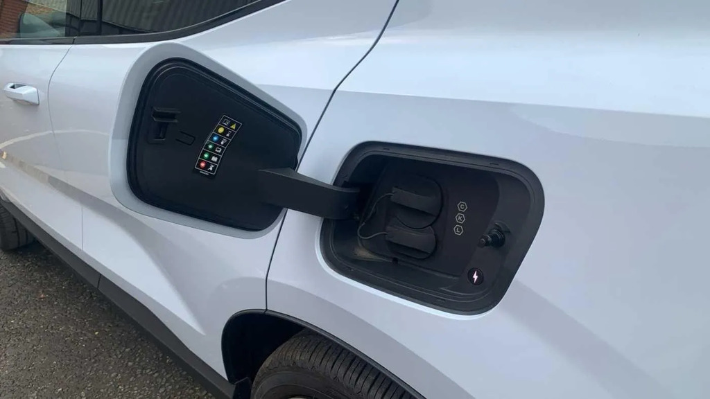 Volvo EX30 Ex30 200Kw Sm Extended Range Ultra 69Kwh Black #19