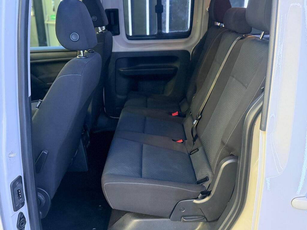 Volkswagen Caddy Maxi Life 2.0 Tdi Wheel Chair Access Purple #20