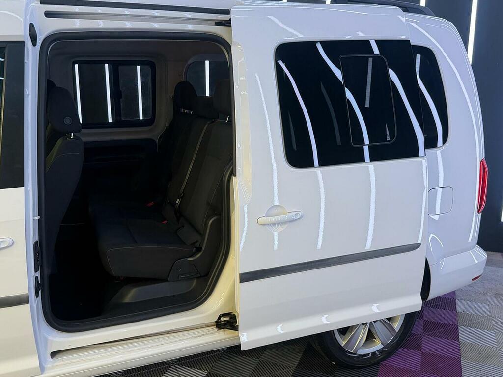 Volkswagen Caddy Maxi Life 2.0 Tdi Wheel Chair Access Purple #19