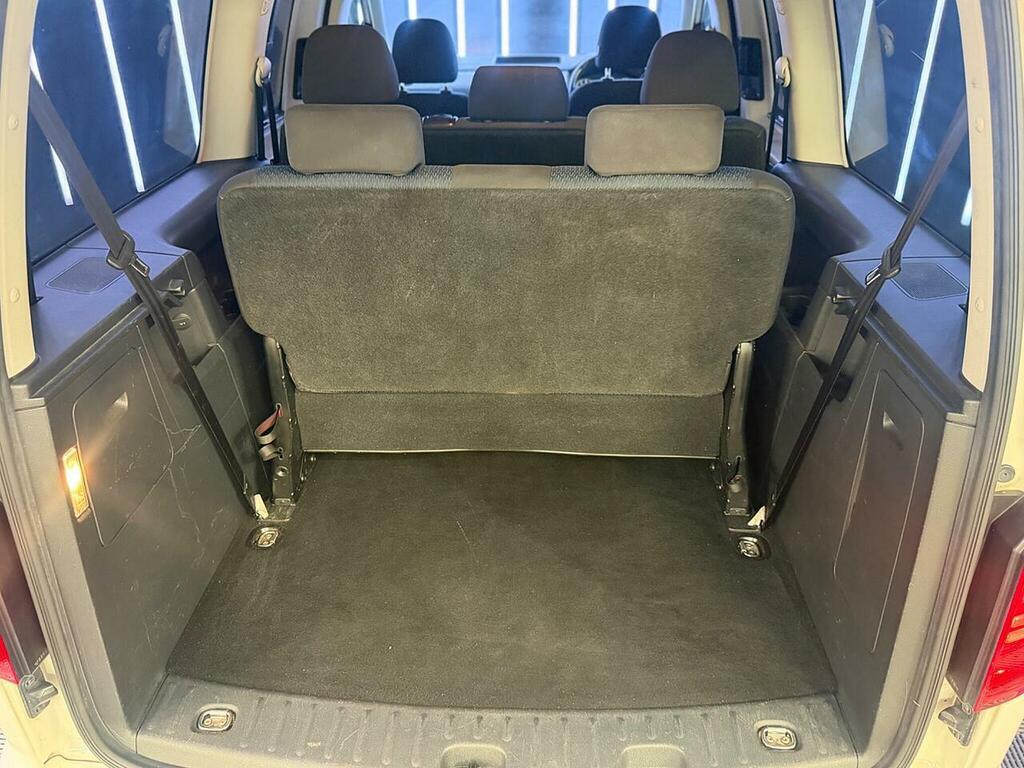 Volkswagen Caddy Maxi Life 2.0 Tdi Wheel Chair Access Purple #9
