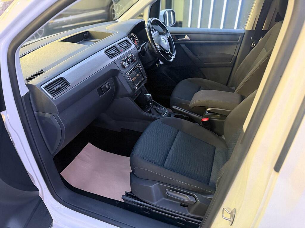 Volkswagen Caddy Maxi Life 2.0 Tdi Wheel Chair Access Purple #17