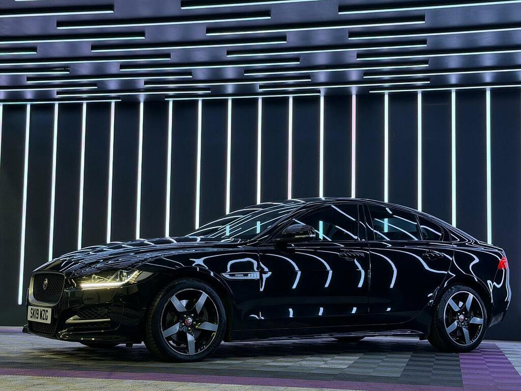 Jaguar XE 2.0I Gpf R-sport Euro 6 Ss Black #5