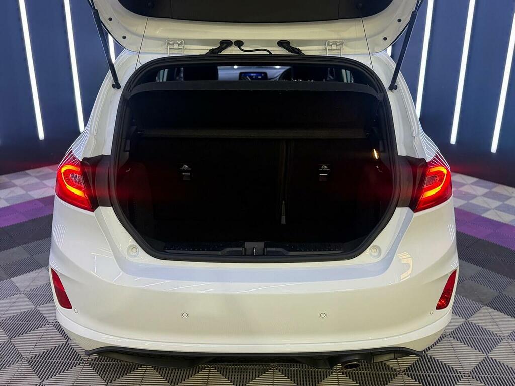 Ford Fiesta Trend Red #9
