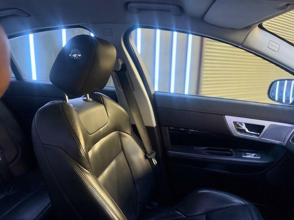 Jaguar XF Luxury Red #56