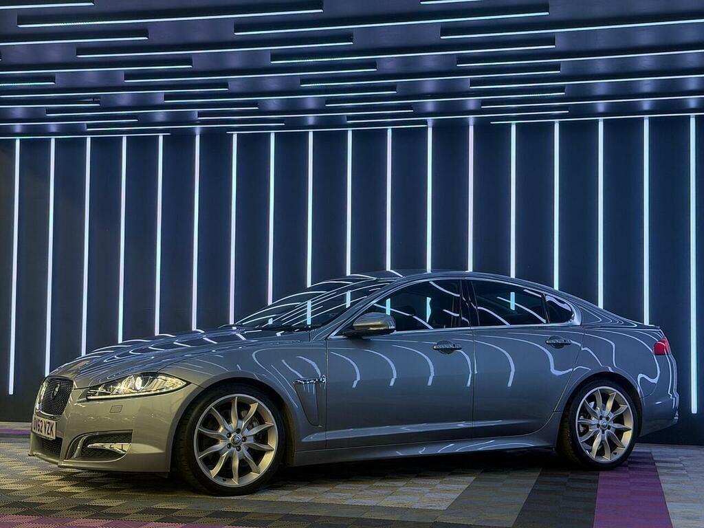 Jaguar XF Luxury Red #8