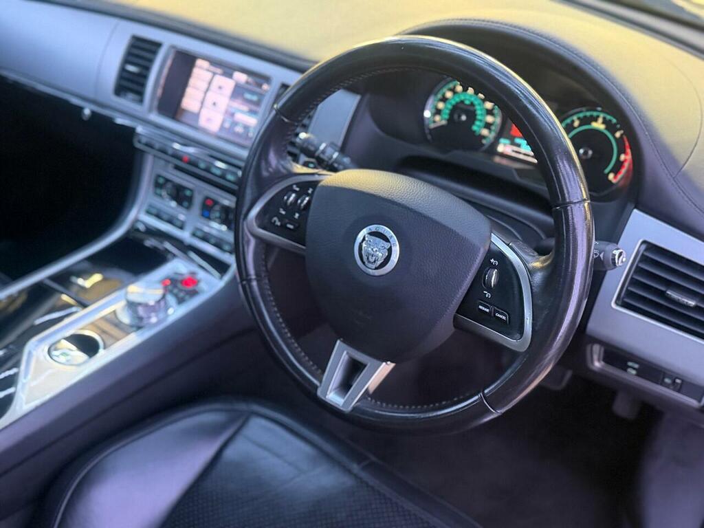Jaguar XF Luxury Red #34