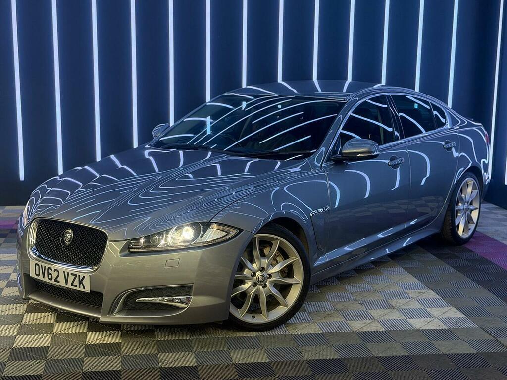 Jaguar XF Luxury Red #7