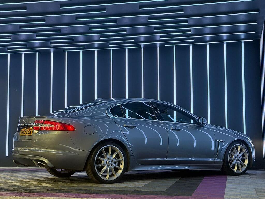 Jaguar XF Luxury Red #9