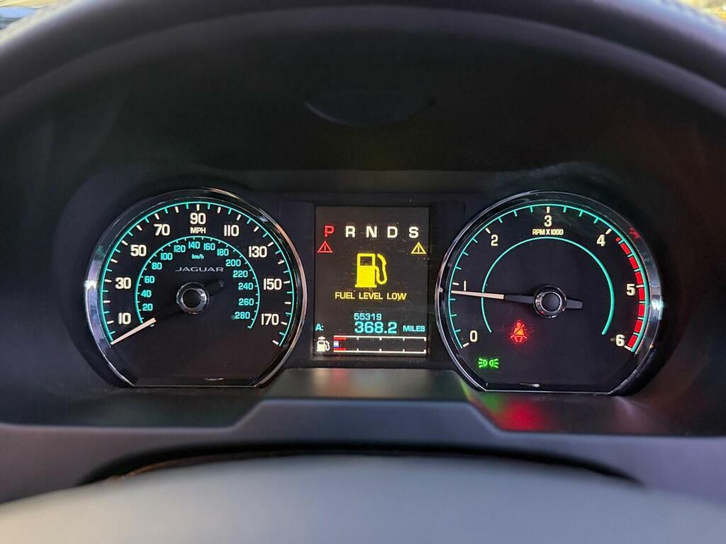 Jaguar XF Saloon 2.2 Green #37